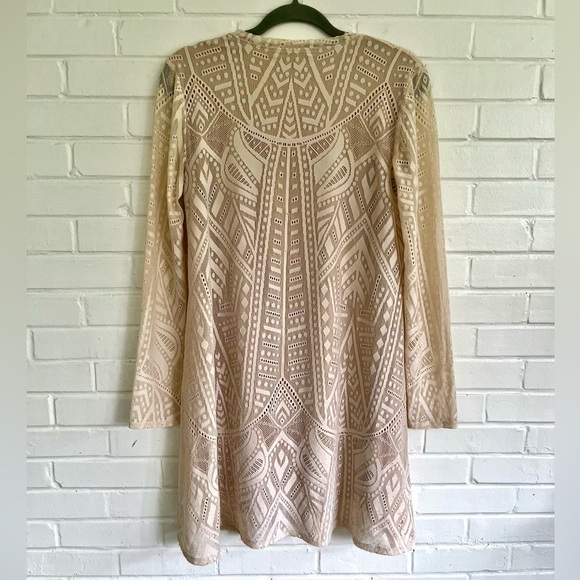 BCBGMaxAzria Long Sleeve Lace Dress, SZ M EUC! - Picture 6 of 7